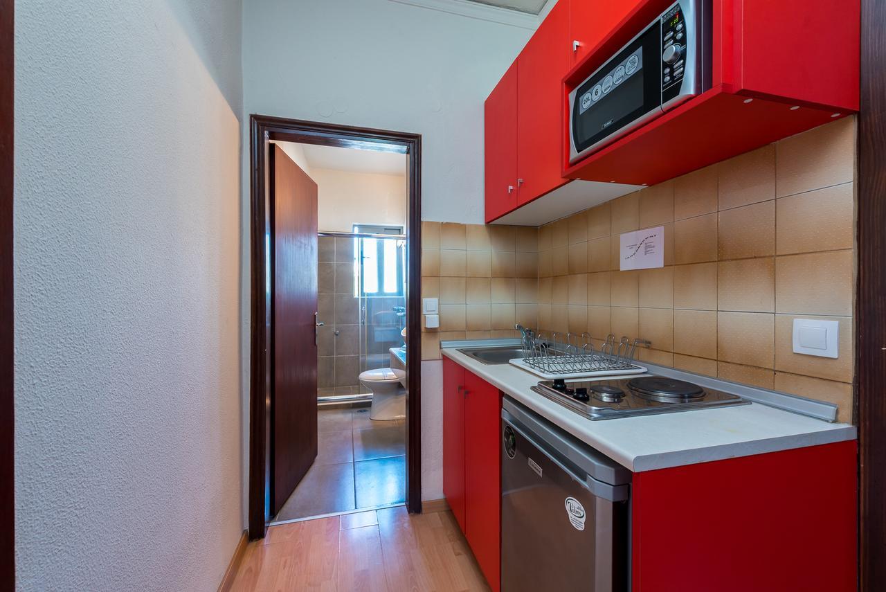 7Palms Aparthotel Rhodes City ภายนอก รูปภาพ