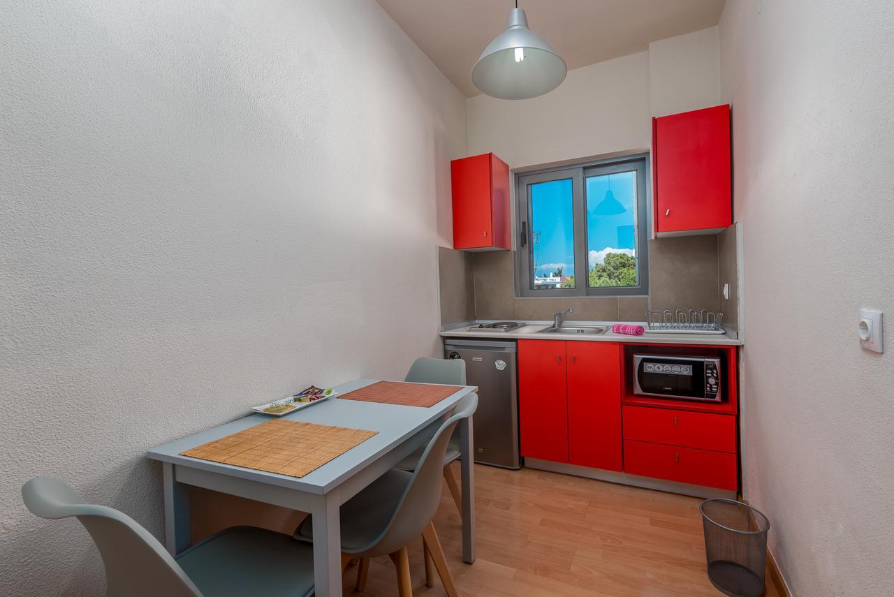 7Palms Aparthotel Rhodes City ภายนอก รูปภาพ